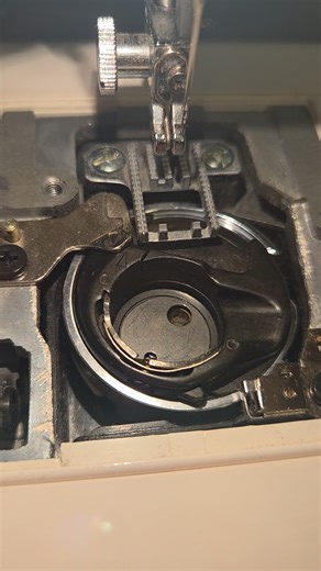 Can someone help me why is my sewing machine doing this all of a sudden when I rever mannualy | Josephine Annlouise Anderson