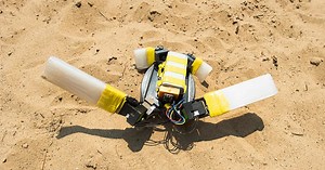 Adaptable turtle-bot uses four flippers to scoot across the sand