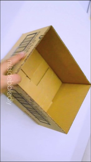 Cardboard box idea💕 Music by Axe2rock - Choose Life https://youtu.be/oh_bgnAl68E #reels #reelsvideo #reelsfb #reelsviral #reelsinstagram #diycrafts #DIYProjects #crafts #reelsinstagram #instagram #instadaily #instagood #instalike #instareels #reelsfypシ | 𝓜𝓲𝓼𝓼𝓭𝓮𝓫𝓫𝓲𝓮𝓓𝓲𝔂