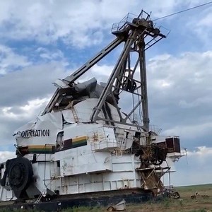 RIP DRAGLINE! @demolition_news Follow @diggersanddozers and check us out on YouTube for longer videos! #excavator #trucks #drone #mavic #phantom4 #dji #aerialphotography #heavyequipment #heavymachinery #constructionequipment #constructionmachinery #construction #demolition #quarry #mining #diesel #oilandgas #machine #machinery #operator #london #truck #18wheeler #photography | Diggers & Dozers