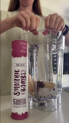 Healthy Chocolate Protein Smoothie Recipe 🍫