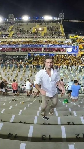 My samba in Rio 🇧🇷😂