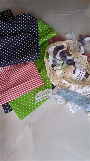 Moñitos Mora: Tutorial de Peinados Fáciles