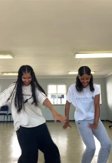 BOW BOW Dance Challenge: Join the Fun!