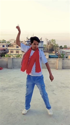 Ghumna jau engine gadima #dance #youtubeshorts #trendingnepal #parakashkumar #Ghumnajauenginegadima