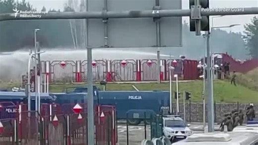 Poland Says No Danger Of Military Conflict On Border With Belarus, As Merkel Speaks With Lukashenka