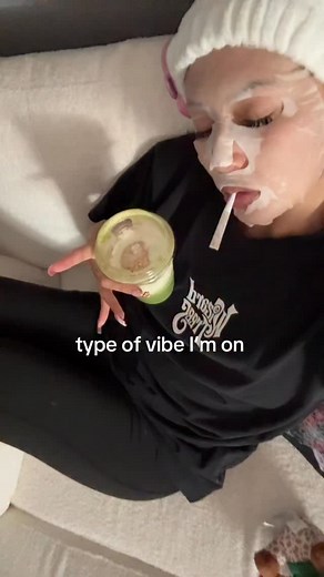 209K views · 121 reactions | Crazy how a J & good matcha can change the whole day around 邏欄 | Flor Tapia | Facebook