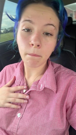 exhausted ain’t even the word, 2 doubles back to back and now a sunday shift. KILL ME. #wlw #ilovemygf #kryssyworld #server