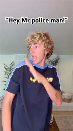 HEY MR POLICE MAN 👮‍♂️￼🚨