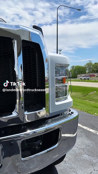 2025 Custom Ford F750 Features Overview