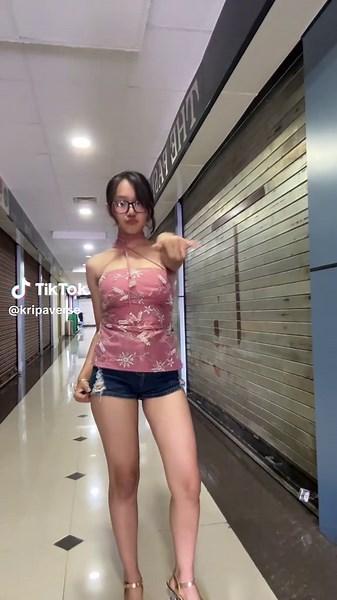 Epic Cameraman Walk Moments in BTS Comedy