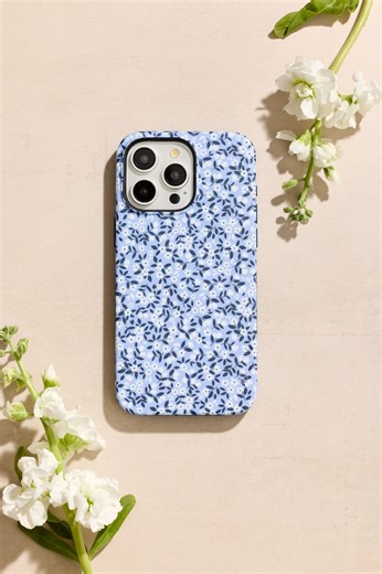 Not sure what the difference between our Bold flex vs. Bold case styles are? Here's some more info on the features of each case style📱✨ | Casely