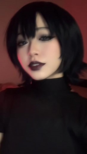 Stunning Mavis Cosplay Transformation | Hotel Transylvania