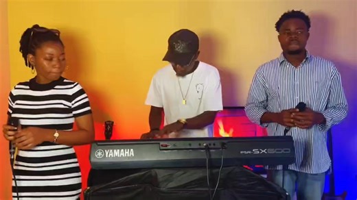 5.2K views · 282 reactions | DU 100% LOCAL  ● Animation chrétienne ● Location de sonorisation ● Location d’instruments de musique Envoyez un message à Pianoma sur WhatsApp. https://wa.me/24166555607 | Pianoma | Facebook