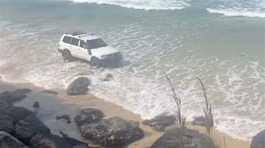 WATCH: Four-wheel-drive runs gauntlet just days after Prados lost in surf