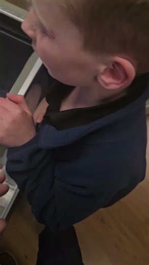 Coin Toss Trade! Little Man Calls Tails! #pokemoncards #pokemon