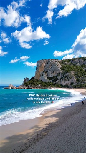 📍 🇮🇹 Cala Luna, Sardinien Sardinien oder Karibik? Einfach ein Träumchen 🥹 💭 Wart ihr schonmal da? Die schönsten Hotels am Mittelmeer findet ihr bei uns in der Bio 🔗 #italien #calaluna #sardinien #reisetipps #urlaubsguru #italienurlaub | urlaubsguru.de
