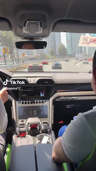 Lamborghini Revuelto vs Ferrari F8: A Epic Showdown