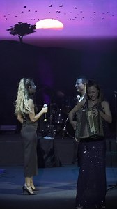 Seni uzaktan sevmek, aşkların en güzeli.. Tamamı El Roman Müzik Youtube kanalımızda yayında. | Rafet El Roman