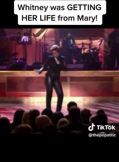 Whitney Houston & Mary J. Blige: Iconic Meme Moment
