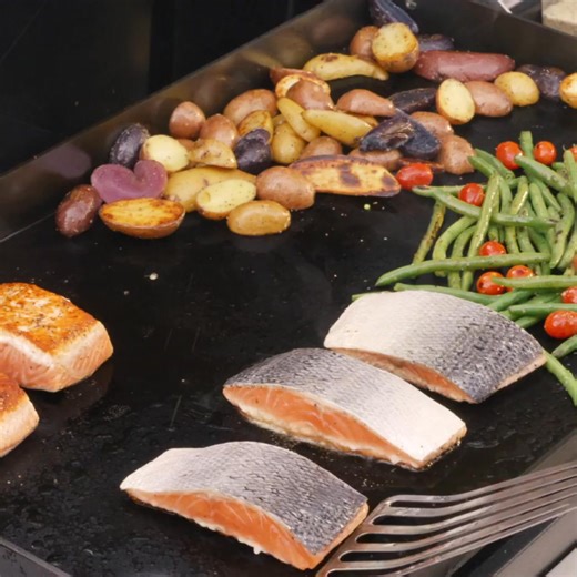 We're ready not rusty this National BBQ Month thanks to the the Weber Rust-Resistant Slate Griddle! The Slate Griddle's carbon steel cooktop comes pre-seasoned and ready, not rusty, so it's ready to cook on right out of the box. | Weber Grills Canada | Facebook