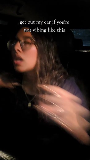 😂 #vibin #chill #thongsong #stuckintraffic