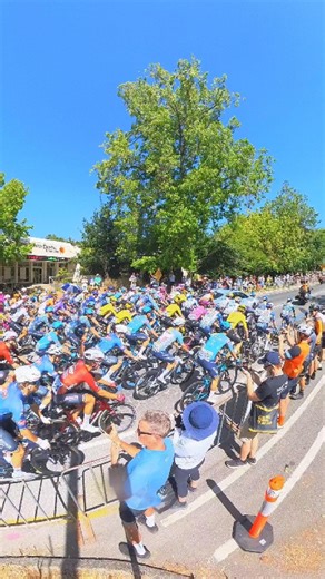 Marshi's Kitchen on Instagram: "Tour Down Under at Marshi’s Kitchen How lucky are we to be located in the heart of Stirling, where events like this unfold right on our doorstep. It was an unforgettable day, filled with incredible energy as the racing passed by and the village came alive. There was plenty of delicious coffee flowing thanks to @tobysestatecoffee, beautiful champagne and wines from @paracombewines, and of course, Marshi’s Kitchen food enjoyed throughout the day by wonderful people.