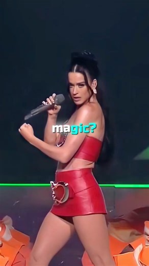 Katy Perry TROLLING her fans 😂