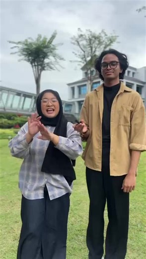 What makes us Malaysian? It’s more than just food or language it’s how we stay connected, united, and strong together. 🇲🇾✨ This Malaysia Day, Maxis celebrates the spirit that brings us all closer. Selamat Hari Malaysia! #MalaysiaDay #MalaysiaKita #MaxisTogether