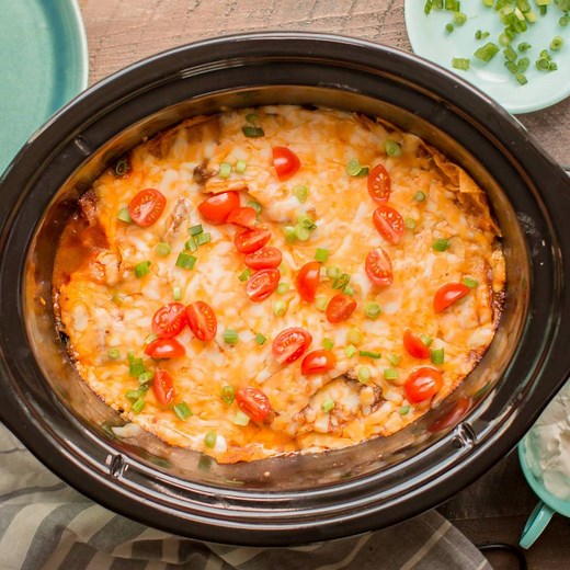 1.8M views · 445 reactions | Slow Cooker Beef Enchilada Casserole! Full recipe: https://www.themagicalslowcooker.com/slow-cooker-beef-enchilada-casserole/ Pin for later: https://www.pinterest.com/pin/322992604519083596/ Follow me on YouTube: https://www.youtube.com/c/TheMagicalSlowCooker?sub_confirmation=1 | The Magical Slow Cooker | Facebook