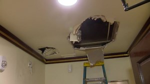 See burglary suspect break through restaurant ceiling