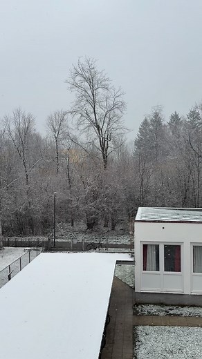 From my window 😍 #snowfall #winter #austria | KaLyan BisWas