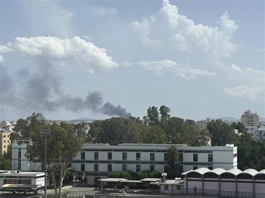 Fire breaks out near Nicosia ring road, burning car scrap yard