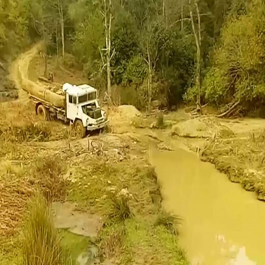 119K views · 695 reactions | TOP Dangerous & Crazy Operator Heavy Equipment Skills Compilation !! | Machinery Technology | Facebook