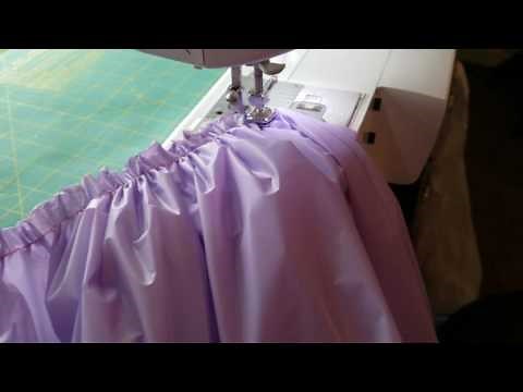 How to gather a plastic tablecloth into a table skirt