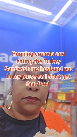 Eating the #turkey #sandwich my husband packed for me while at Sam's Club so I am not tempted to buy a slice of pizza | Mama Sofana's Buttercream Dreams