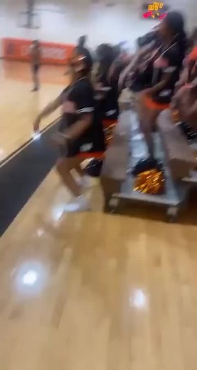 don’t start nun it wont be nun🧡🖤#stompnshakecheer #stompnshake #fyp