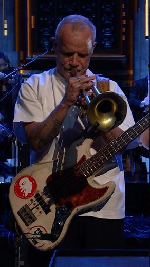 #Flea performs “Thinkin Bout You”! #FallonTonight #RedHotChiliPeppers #FrankOcean