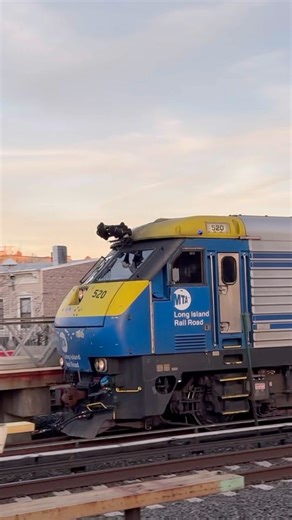 LIRR 5391 & 774 meet up at Woodside! - 12/3/25