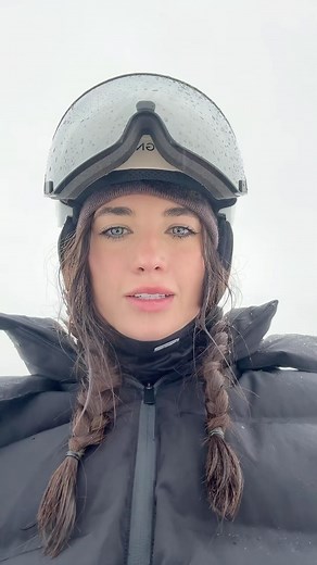 Paige Insco on Instagram: "Knock knock"