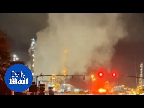 Sulphur, Louisiana chemical plant explosion: Footage shows smoke billowing from factory