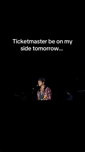 #brunomars #brunomarstour #brunomarsmusic First time me seeing Bruno Mars at Birmingham UK 2011…