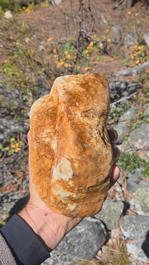 1.8K views · 18 reactions | Gold/silver/rhodium quartz specimen from the 19th Hole Mine claim. ***Claim is now pending *** | Mining Claims of Idaho | Facebook