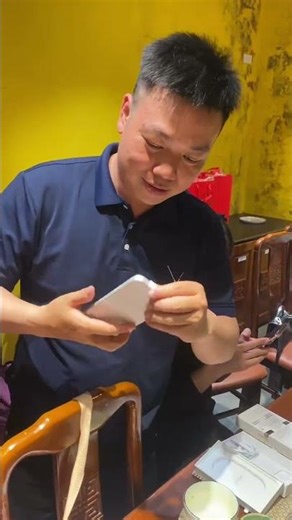 BÓC TEM EM 17 CỰC TO