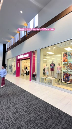 Charlotte Russe Store Still Exists in Smith Haven Mall
