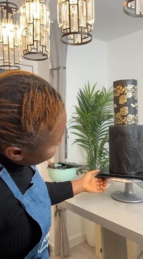 My Chocolate Ganache Student Made This Stunning Cakr