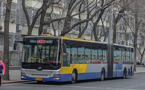 [北京最后的国四18米]北京公交300路内环DD6181S05最后一车运行视频 搭载玉柴YC6L240-40柴油发动机 Allison T310R(6AT)