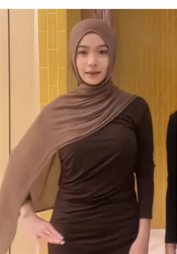 Menjaga Kekuatan Diri Dengan Hijab