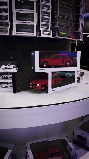 Renault Toy Cars Collection Showcase by Leo Lorini