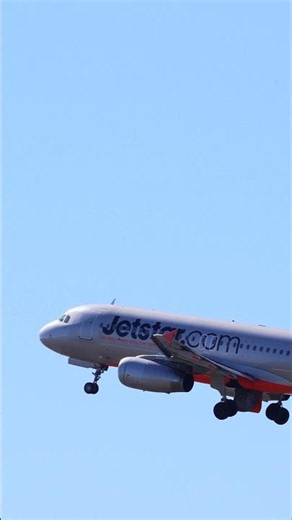 Jetstar JQ660 Sydney-Ayers Rock (SYD-AYQ) VH-VGA, A320-200